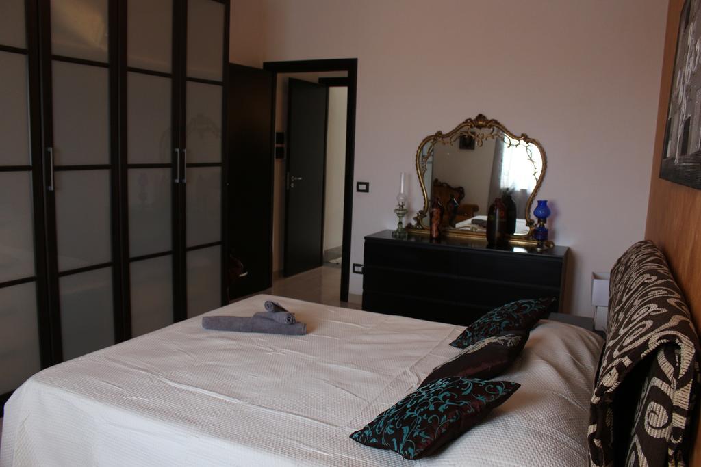 Villa Meriem Noto Quarto foto