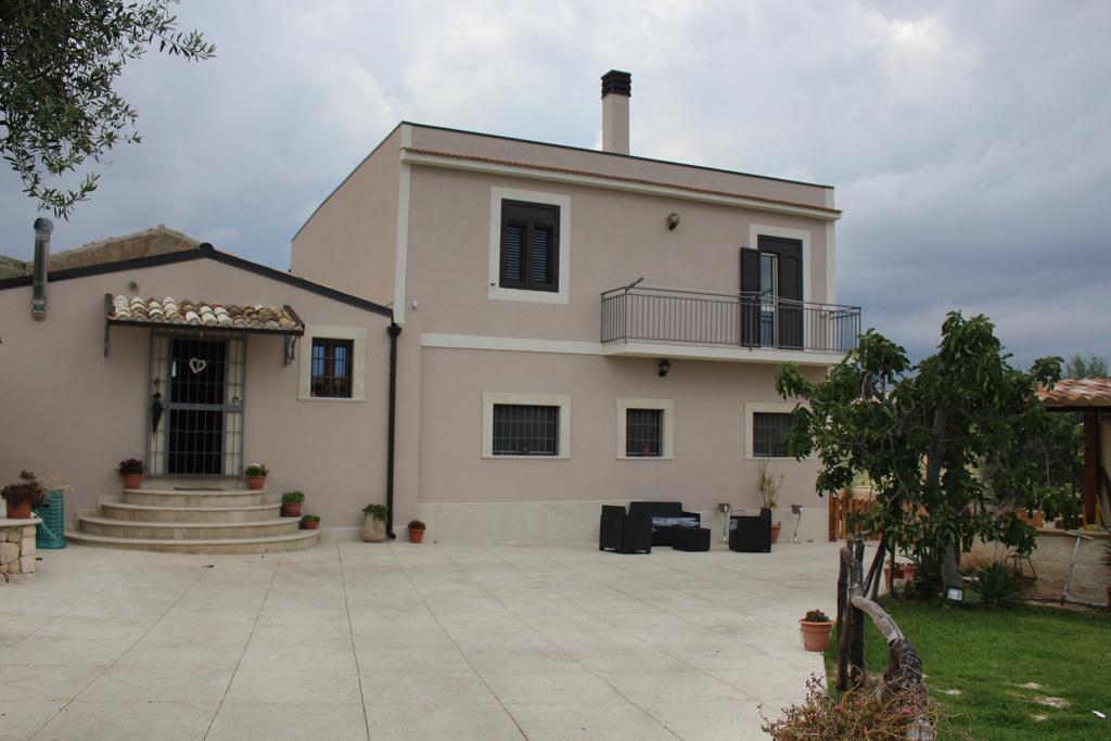 Villa Meriem Noto Quarto foto