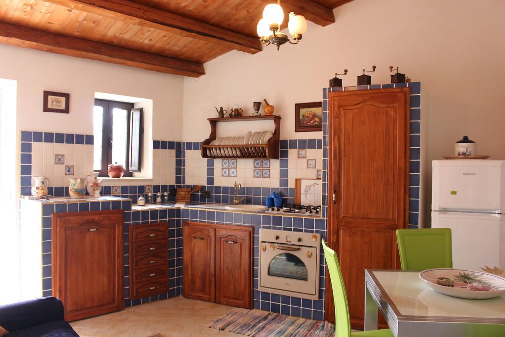 Villa Meriem Noto Quarto foto